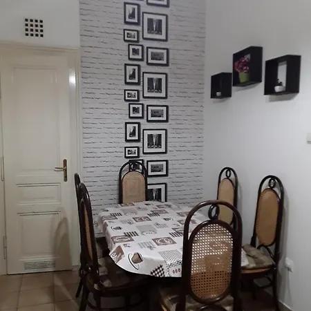 Tomka Apartman * Szeged