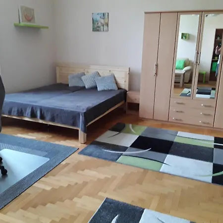 Tomka Apartman Apartment Szeged