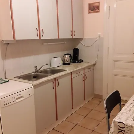Apartment Tomka Apartman *